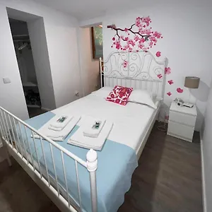 https://apartamento-a-50-metros-da-praia.hotels-lisbon-portugal.com